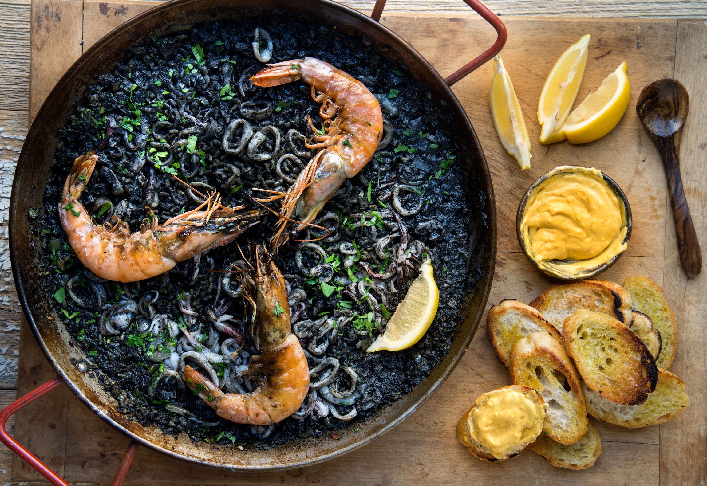 TASTE | Arroz Negro (Spanish Squid Ink Rice) | TASTE TASTE | Arroz Negro (Spanish Squid Ink Rice) | TASTE
