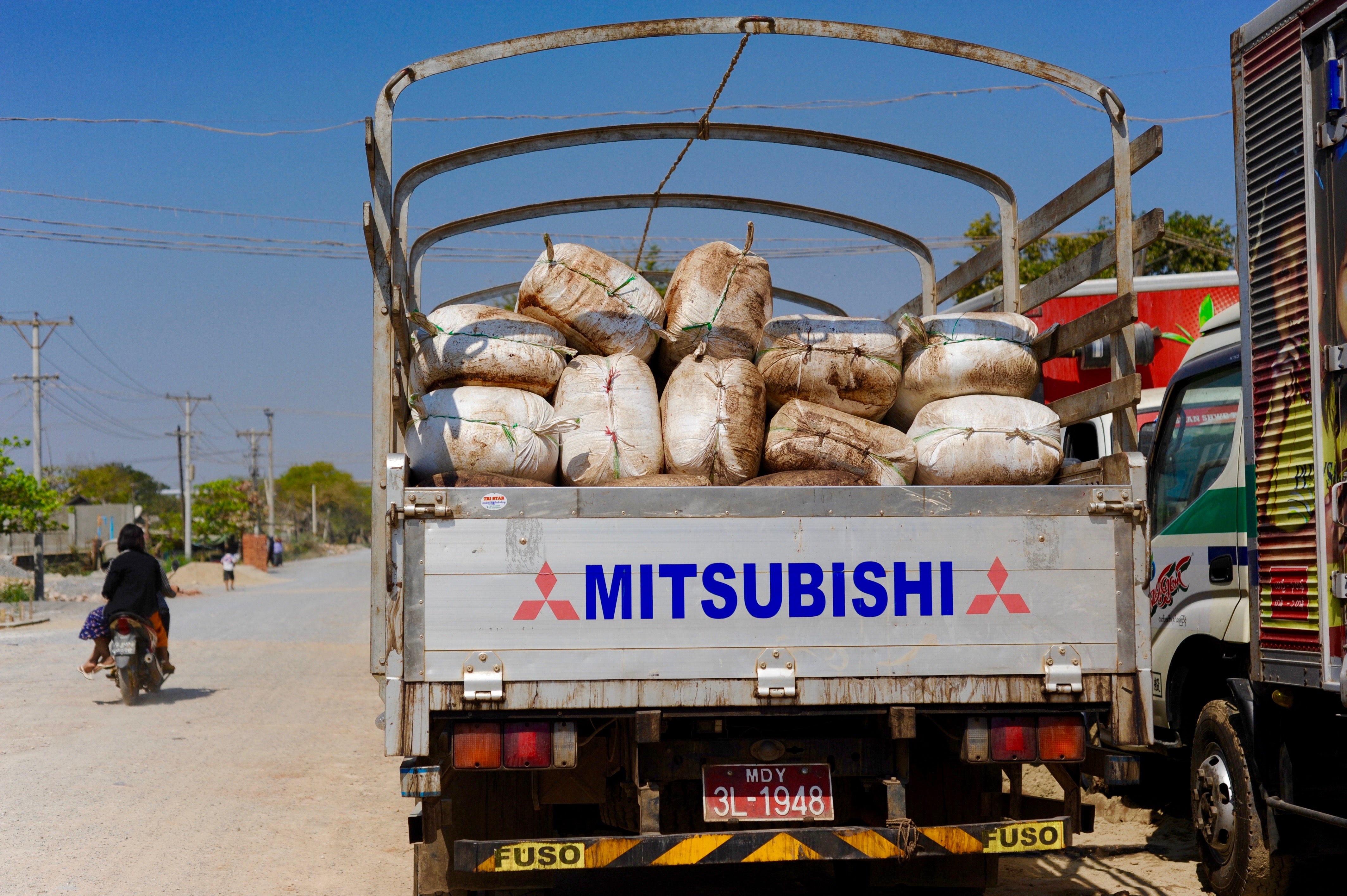 Truck from Namhsan outside Shan Shwe Taung with fermented tea